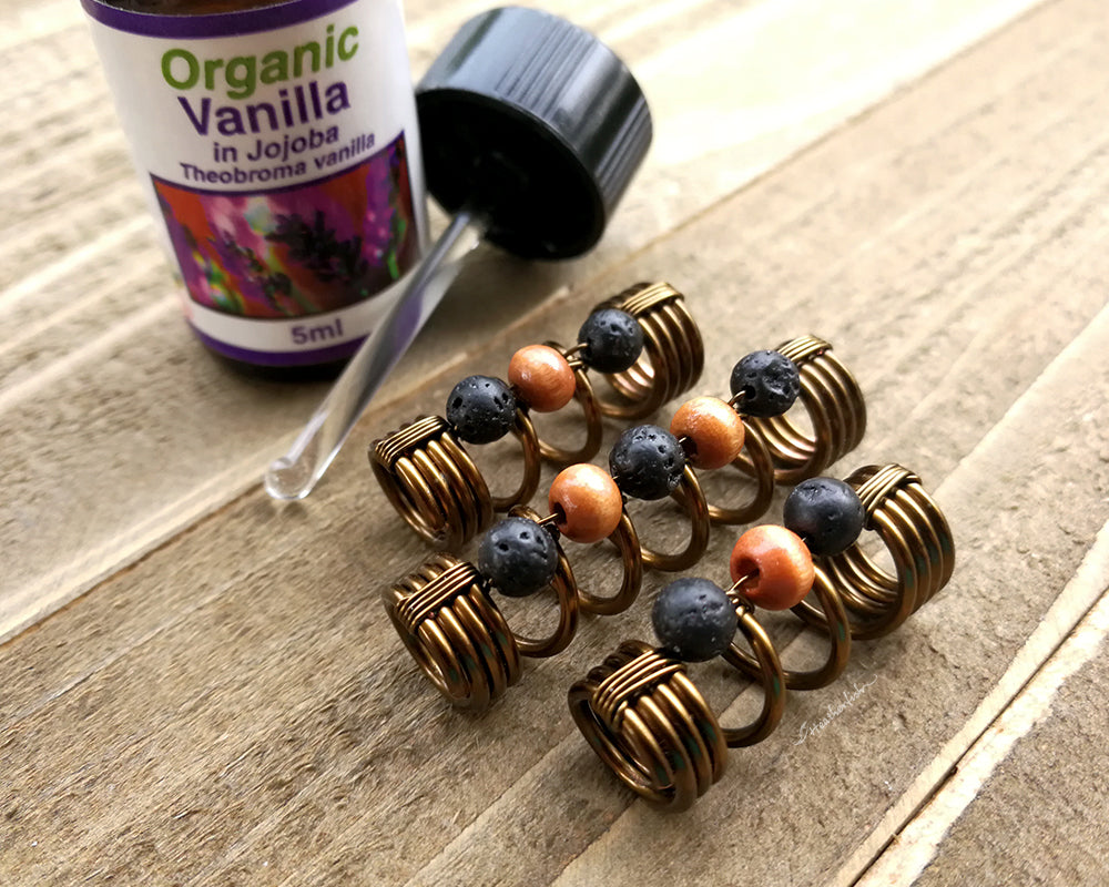 A side view of Diffuser Dread Bead set of 3.