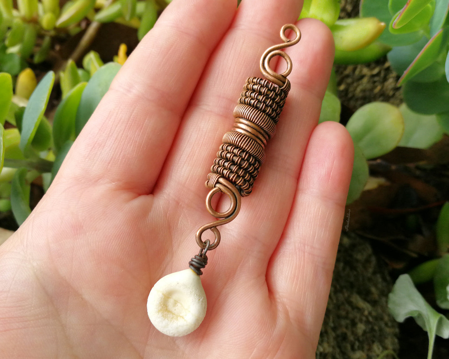 Ivory Sands Glass Dread Bead